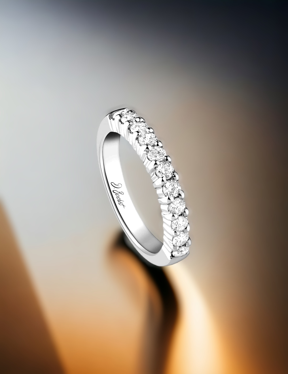 Diamond claw band, 0.55ct FVS, platinum/gold, handmade in France, timeless elegance by D.Bachet.