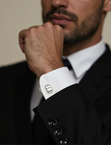 Spirit cufflinks in 18k white gold with black diamonds, elegance and modern style.