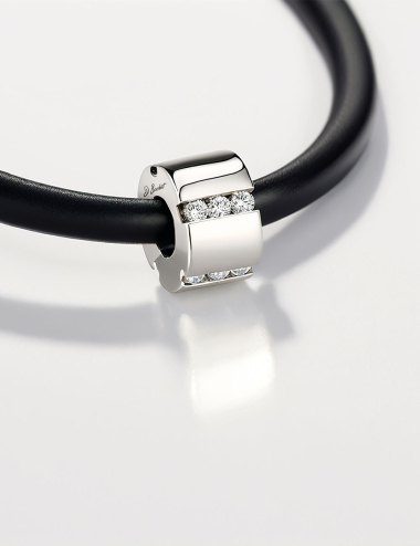 White gold pendant with white diamonds for men.